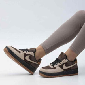 Маратонки Dunk Кафяво