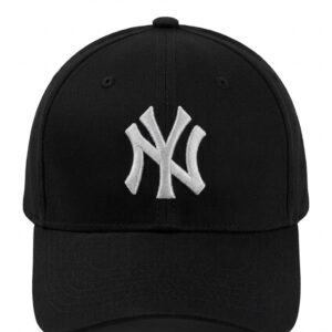 Шапка с козирка Черно Бяло