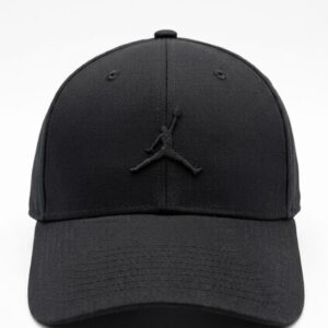 Шапка с козирка Jordan Black