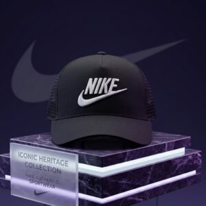 Шапка с козирка NK Черно Бяло