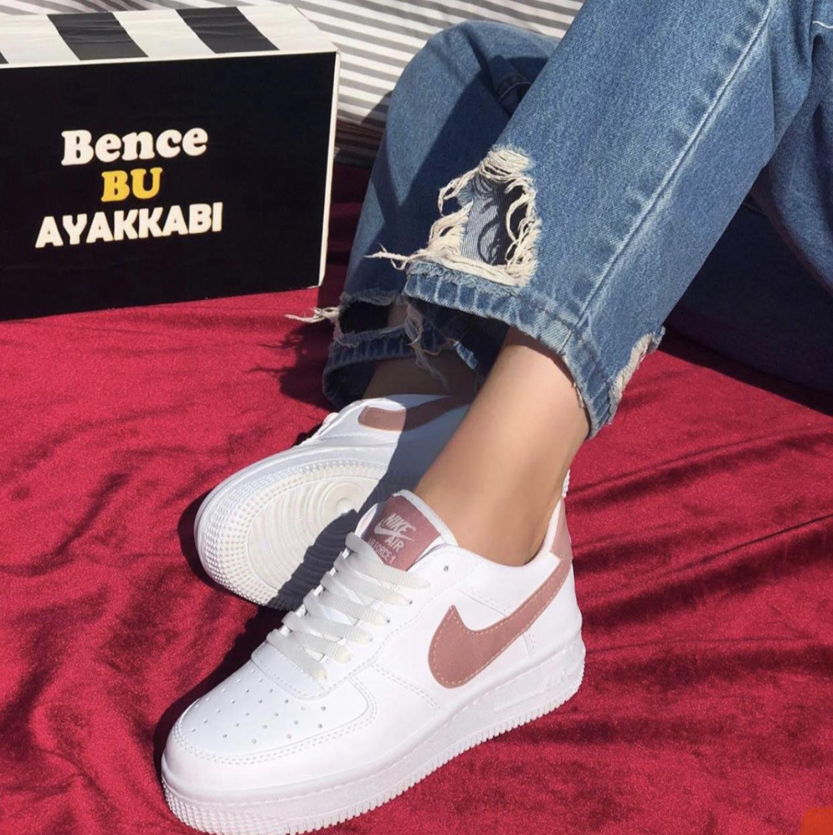 Маратонки FORCE 22 ЦВЯТ: БЯЛО С ПУДРА